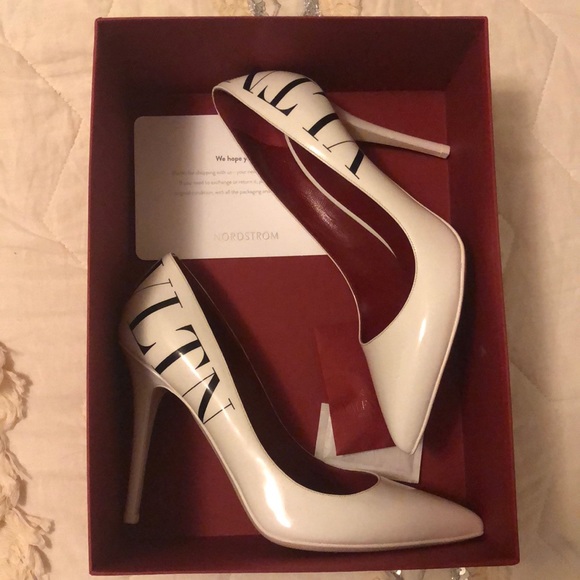 valentino vltn pumps